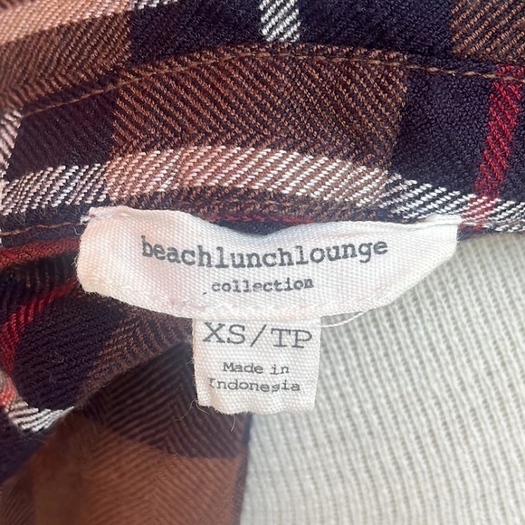 Beach lunch lounge plaid button down, brown blue white red, women’s size XS - Picture 7 of 8